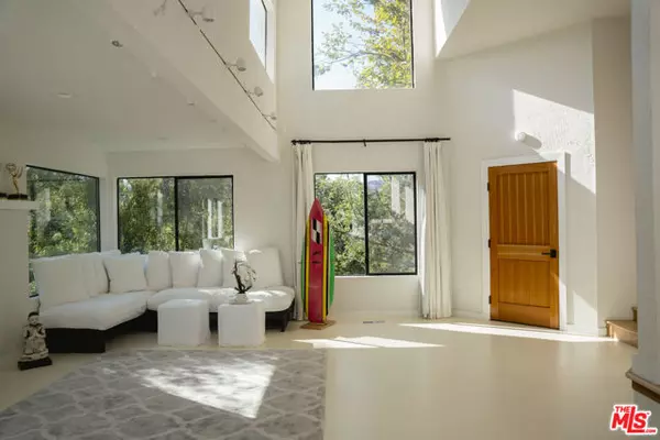 Malibu, CA 90265,6649 Zumirez Drive