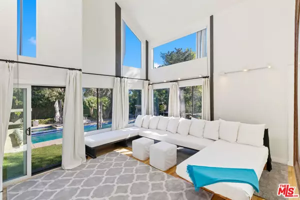 Malibu, CA 90265,6649 Zumirez Drive