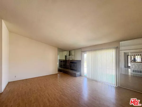 Simi Valley, CA 93065,766 Wishard Avenue