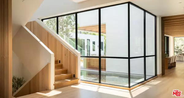 Los Angeles, CA 90069,1307 N Doheny Drive