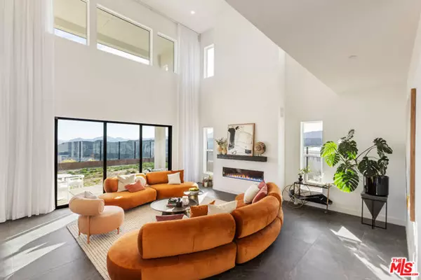 Porter Ranch (los Angeles), CA 91326,20668 W Hummingbird Court