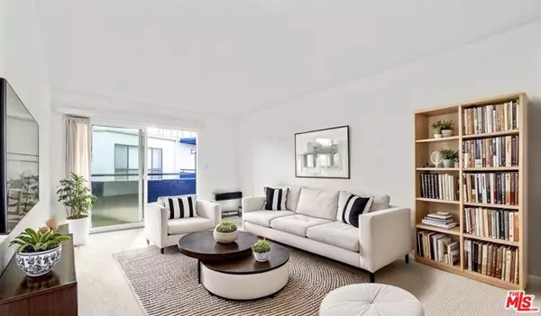 Los Angeles, CA 90024,10982 Roebling Avenue #518