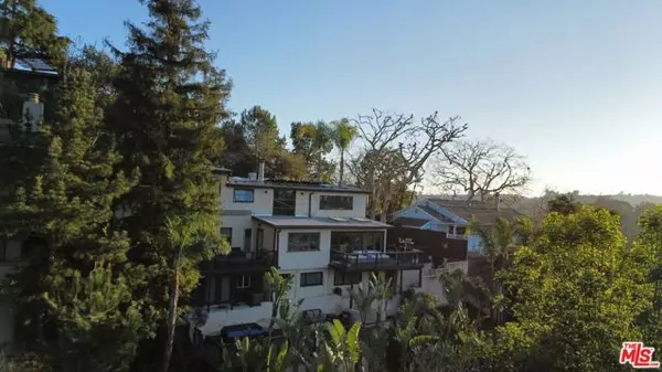 7483 Palo Vista Drive, Los Angeles, CA 90046