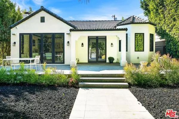 Los Angeles, CA 90046,903 N Crescent Heights Boulevard