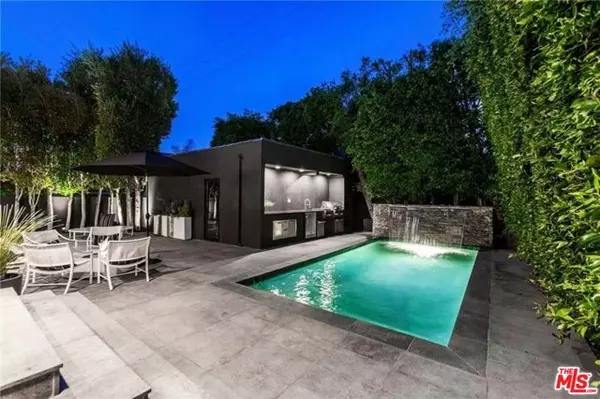 Los Angeles, CA 90046,903 N Crescent Heights Boulevard