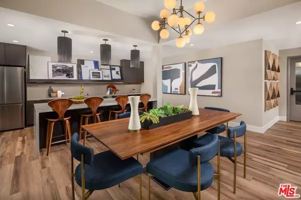 Inglewood, CA 90301,201 N La Brea Avenue #403