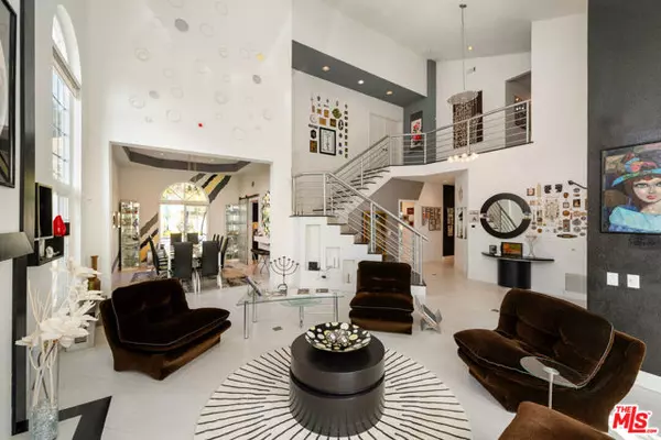 Calabasas, CA 91302,22205 Dardenne Street