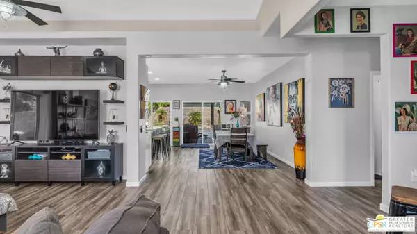 1574 Amelia Way, Palm Springs, CA 92262