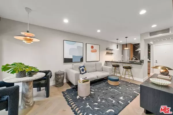 950 N Kings Road #233, West Hollywood, CA 90069