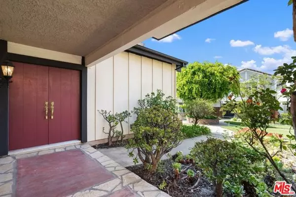 Pacific Palisades (los Angeles), CA 90272,1347 Avenida De Cortez