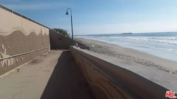 Ventura, CA 93001,7099 Sunland Avenue