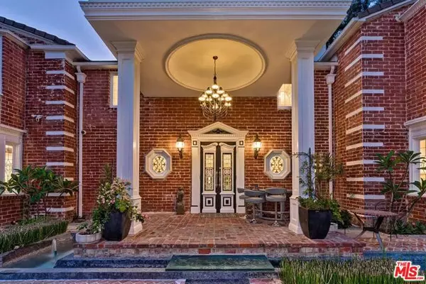 Los Angeles, CA 90077,725 N Faring Road