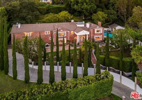 Los Angeles, CA 90077,725 N Faring Road