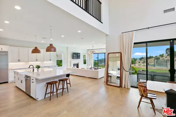 Chatsworth (los Angeles), CA 91311,21316 Poema Place