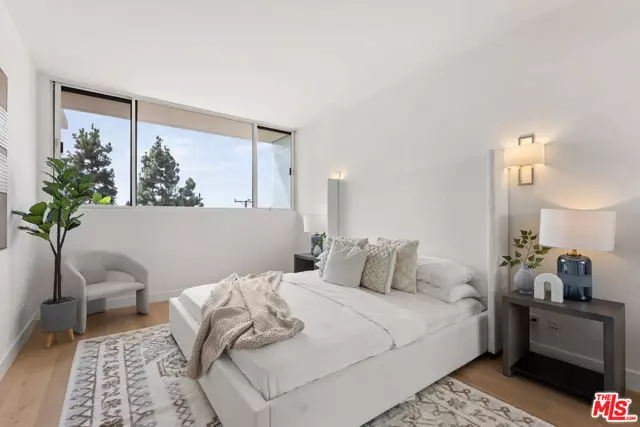 West Hollywood, CA 90069,8787 Shoreham Drive #109