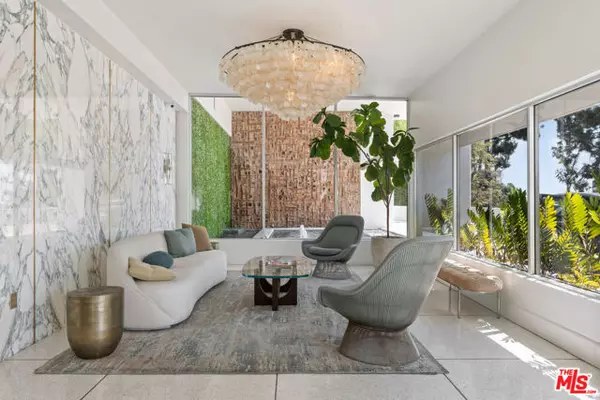 West Hollywood, CA 90069,8787 Shoreham Drive #109