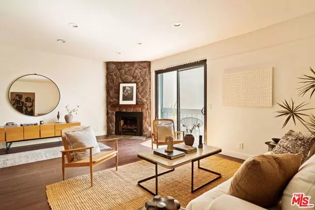 8160 Manitoba Street #216, Playa Del Rey (los Angeles), CA 90293