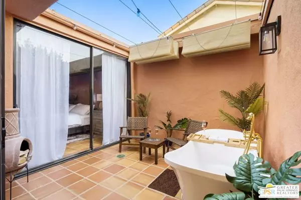 298 San Vicente Circle, Palm Desert, CA 92260