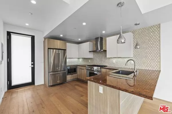 Montrose, CA 91020,2222 Montrose Avenue #G