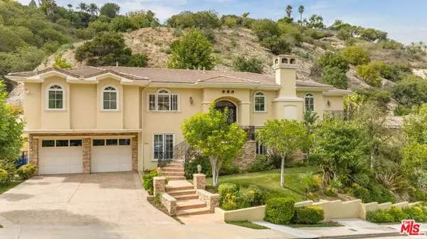 3691 Benedict Canyon Lane, Sherman Oaks, CA 91423