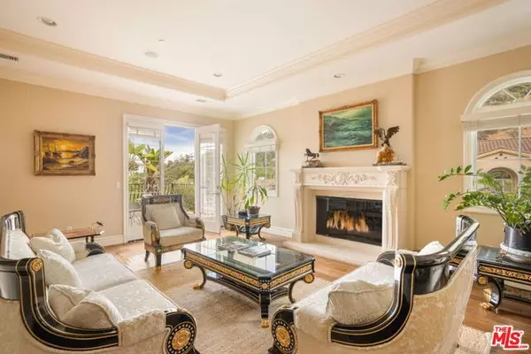 Sherman Oaks, CA 91423,3691 Benedict Canyon Lane