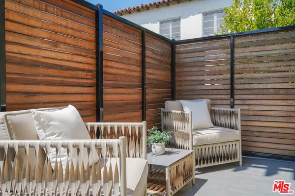 Los Angeles, CA 90025,1655 Greenfield Avenue #3