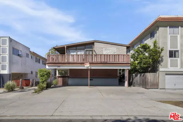 1111 S Holt Avenue, Los Angeles, CA 90035
