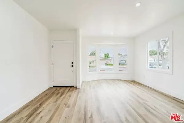 Lakewood, CA 90713,7020 Schroll Street