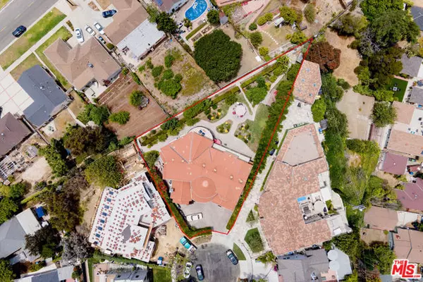 Los Angeles, CA 90045,5966 ABERNATHY Drive