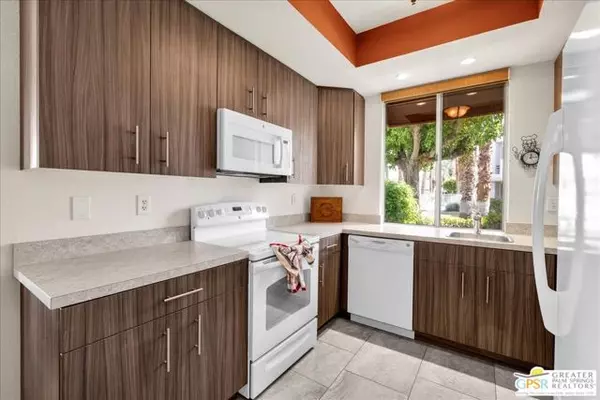 401 S El Cielo Road #147, Palm Springs, CA 92262