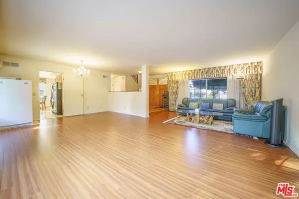 Chatsworth (los Angeles), CA 91311,10228 Hanna Avenue