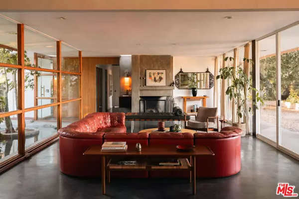 Los Angeles, CA 90068,3307 Bonnie Hill Drive