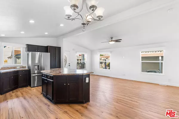 Artesia, CA 90701,19127 Pioneer Boulevard #30