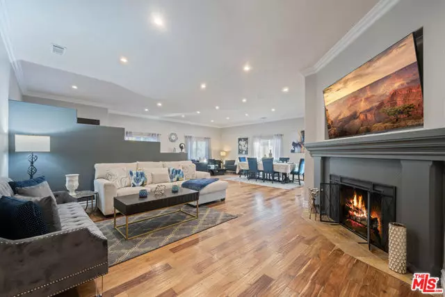 5181 Densmore Avenue, Encino (los Angeles), CA 91436