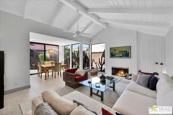 2550 Miramonte Circle #B, Palm Springs, CA 92264