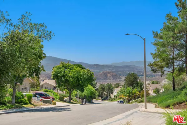 Canyon Country (santa Clarita), CA 91387,14233 Yellowstone Lane