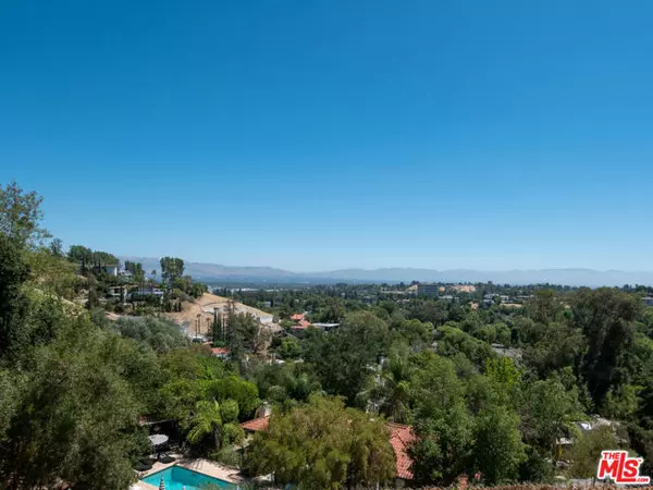 Woodland Hills (los Angeles), CA 91364,5026 Medina Road