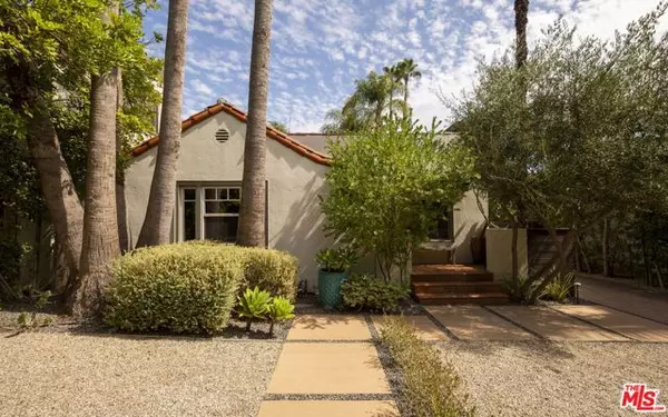 West Hollywood, CA 90046,906 N La Jolla Avenue