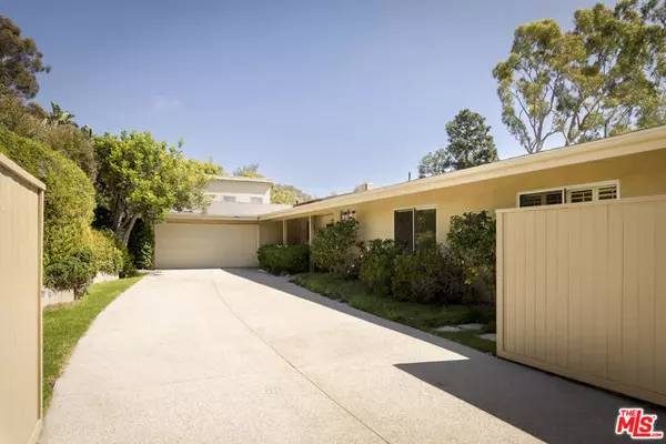 Pacific Palisades (los Angeles), CA 90272,400 Surfview Drive