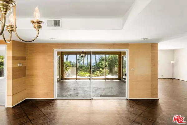 Pacific Palisades (los Angeles), CA 90272,400 Surfview Drive