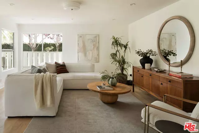 2222 5th Street #102, Santa Monica, CA 90405