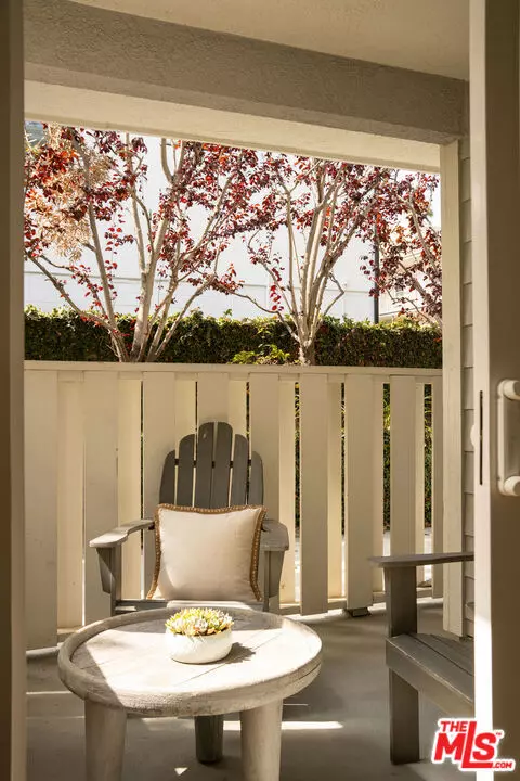 Santa Monica, CA 90405,2222 5th Street #102