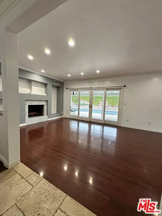 Woodland Hills (los Angeles), CA 91367,6000 Le Sage Avenue