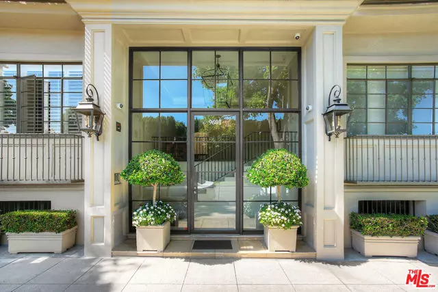 9601 Charleville Boulevard #10, Beverly Hills, CA 90212