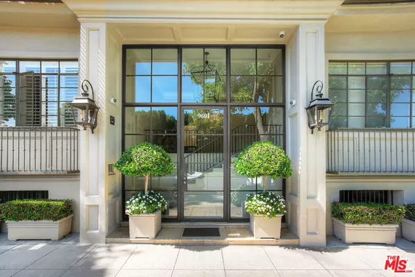 9601 Charleville Boulevard #10, Beverly Hills, CA 90212