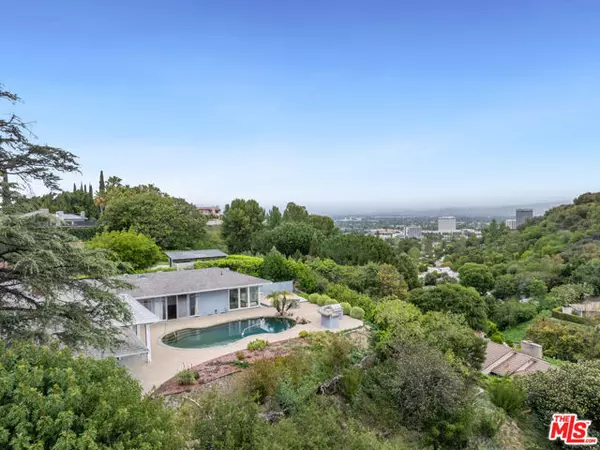 15901 High Knoll Road, Encino (los Angeles), CA 91436