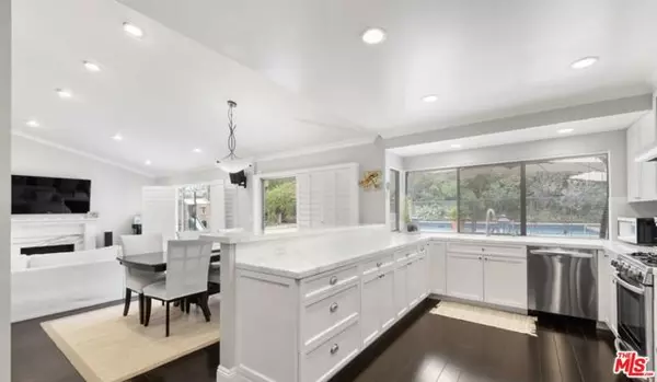 Tarzana (los Angeles), CA 91356,4330 Romero Drive