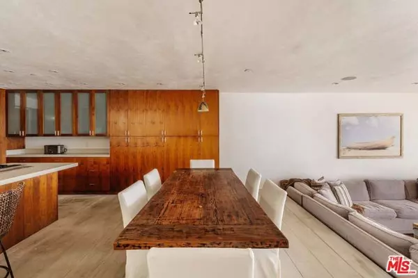 Malibu, CA 90265,25124 Malibu Road