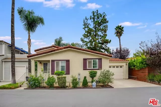 146 APACHE, Topanga (los Angeles), CA 90290