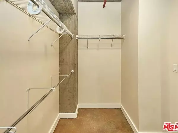 Los Angeles, CA 90015,645 W 9th Street #240